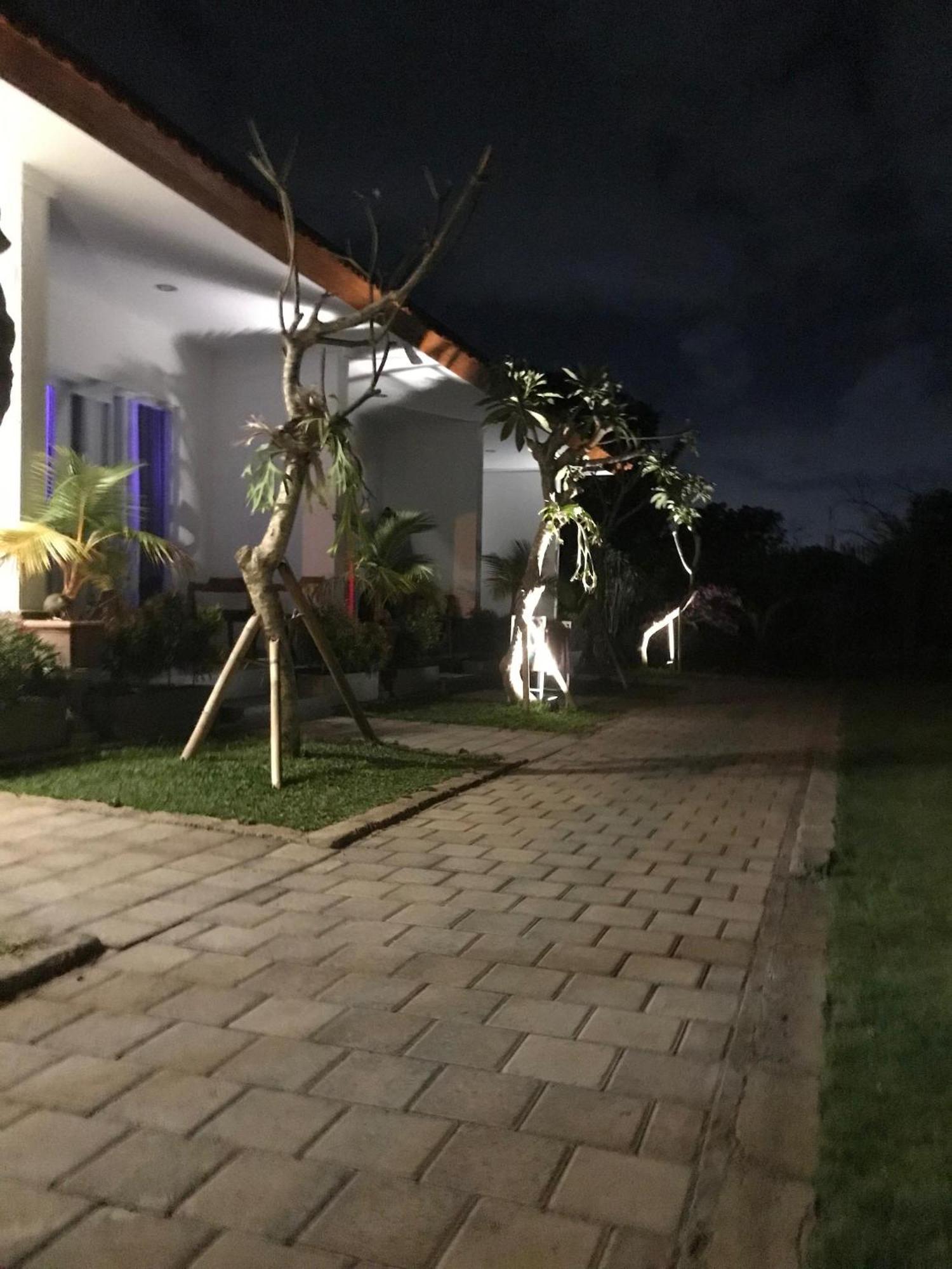Karang Beji Homestay 乌干沙 外观 照片